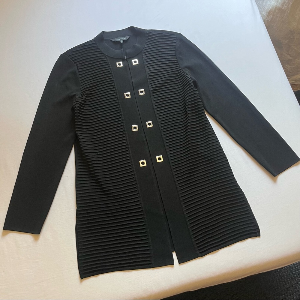 Ming Wang Textured Buttonless Silver Hardware Chu… - image 1